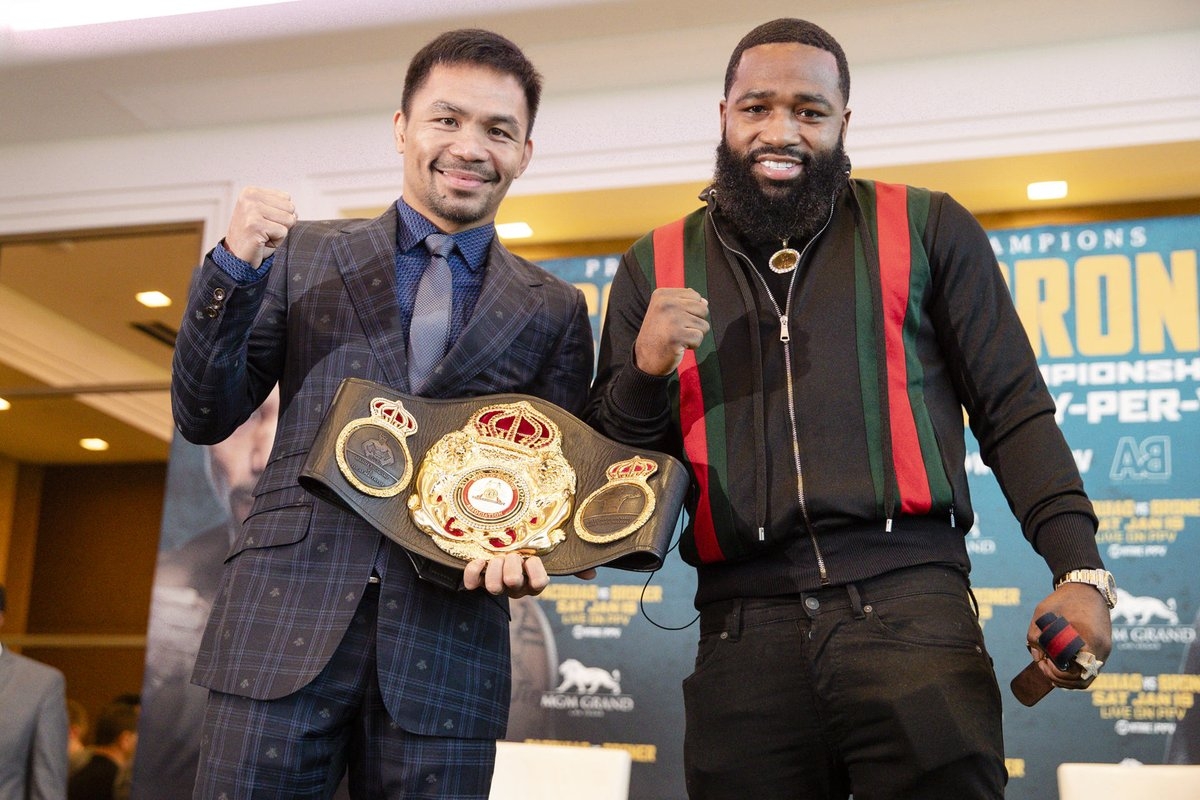 华体会官网包含塞维利亚训练开放日，集结日迎来里程碑引欢呼，法甲在即，临场指挥获称赞的词条